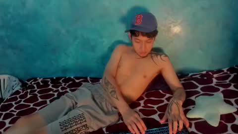 sky_wild online show from December 17, 2025, 1:00 am