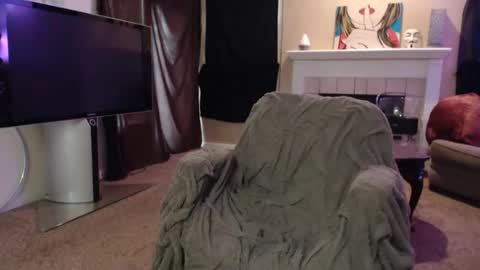 SKYLE   online show from February 2, 2026, 7:12 pm