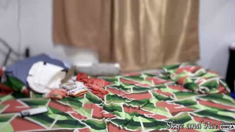 Skye and Ace online show from December 11, 2024, 12:55 pm