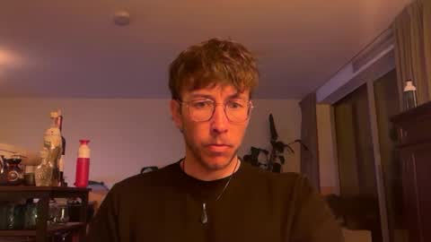 skyisthelimit1995 online show from March 28, 2026, 7:46 pm
