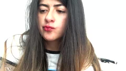 Snapshot of skyler1195 chatting on February 7, 2026, 4:33 pm Skyler online show from February 7, 2026, 4:33 pm