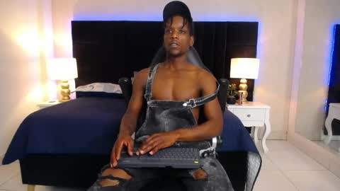 SKYLERBIGXXX online show from May 31, 2026, 4:09 am