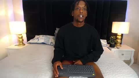 Snapshot of skylerbigxxx chatting on June 4, 2026, 4:51 am SKYLERBIGXXX online show from June 4, 2026, 4:51 am