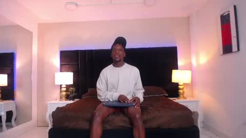 Snapshot of skylerbigxxx chatting on July 12, 2026, 3:41 am SKYLERBIGXXX online show from July 12, 2026, 3:41 am