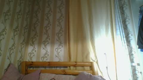 Snapshot of skyressie333 chatting on July 6, 2026, 6:54 pm skyressie333 online show from July 6, 2026, 6:54 pm