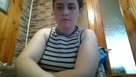 Snapshot of skyressie333 chatting on July 28, 2026, 3:32 pm skyressie333 online show from July 28, 2026, 3:32 pm