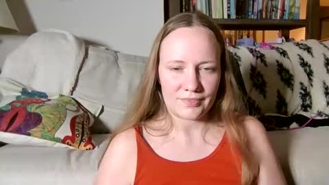 Sky Winters online show from December 18, 2025, 3:34 am