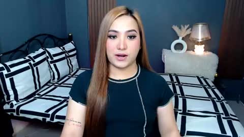 Queen Cyrine online show from July 16, 2026, 3:23 am