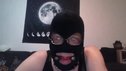 slaveforgodess online show from July 15, 2026, 11:43 pm