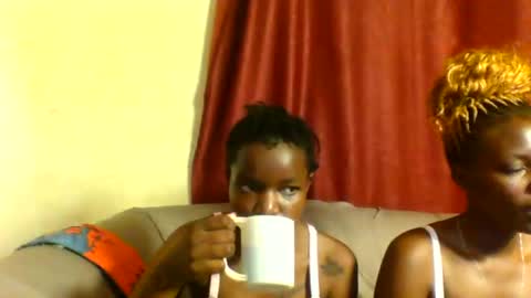 sleek_ass online show from March 9, 2025, 12:31 pm