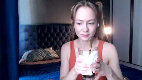 Slemgem Amy  friends online show from October 24, 2025, 8:11 am