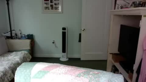 Snapshot of slick50000 chatting on September 16, 2025, 6:42 pm slick50000 online show from September 16, 2025, 6:42 pm