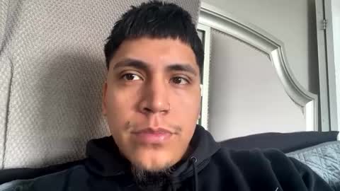 Snapshot of slickbadboy chatting on February 19, 2025, 4:33 pm slickbadboy online show from February 19, 2025, 4:33 pm