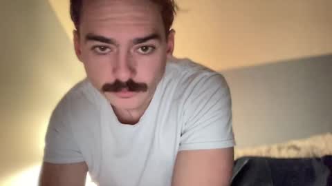 Snapshot of slickmass chatting on January 28, 2025, 3:25 am SlickMass online show from January 28, 2025, 3:25 am