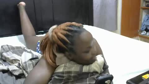 slim_joy online show from February 17, 2025, 6:48 pm