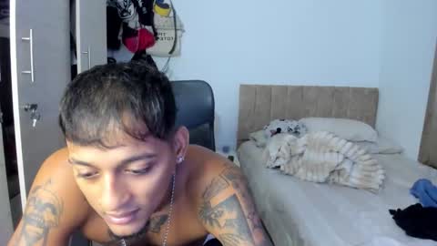 slim_master12 online show from March 19, 2026, 9:08 pm