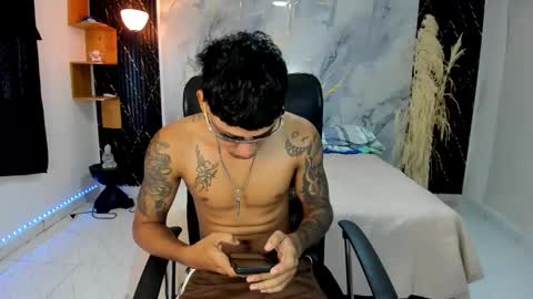 slim_master12 online show from April 19, 2026, 2:16 pm