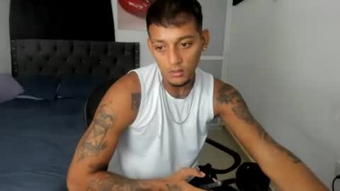 Snapshot of slim_master12 chatting on June 21, 2026, 12:02 am slim_master12 online show from June 21, 2026, 12:02 am