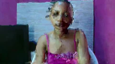 slimass31 online show from May 18, 2026, 4:40 am