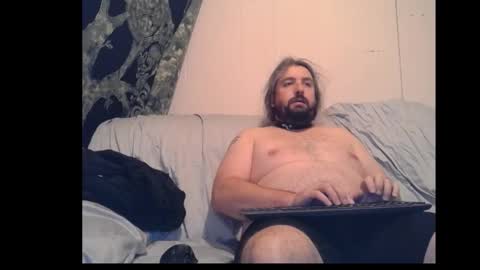 Snapshot of slimdizzy64 chatting on November 10, 2025, 2:21 am slave drew or slut online show from November 10, 2025, 2:21 am