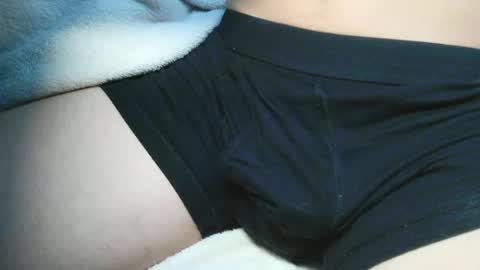 slimhungyvng online show from June 14, 2026, 8:33 pm