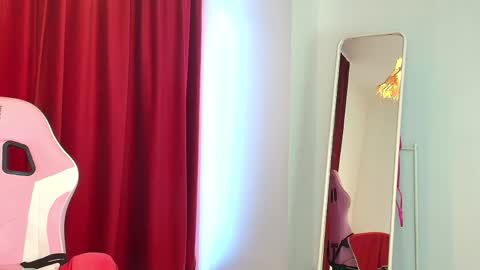 Lara online show from April 29, 2026, 4:05 am