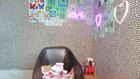 slimzyxdoll online show from March 23, 2026, 12:31 pm