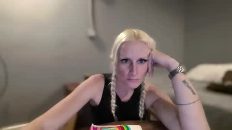 slip_inslide online show from December 3, 2025, 11:36 pm