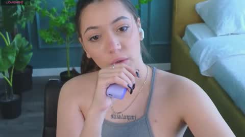 Emilia online show from March 27, 2026, 12:05 pm