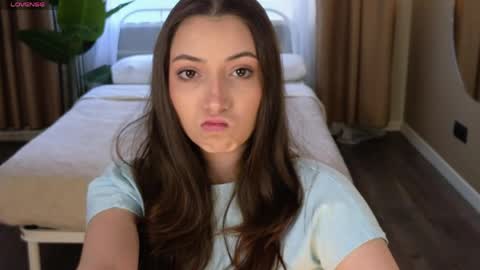 Emilia online show from April 12, 2026, 12:10 pm