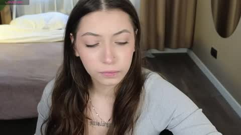 Emilia online show from May 11, 2026, 12:22 pm