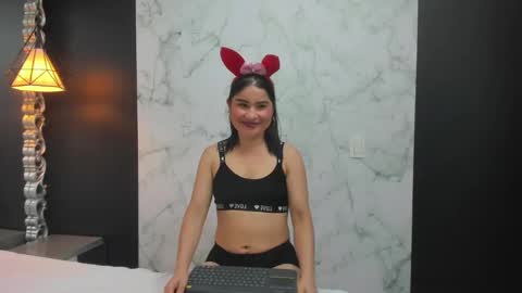 Paola  online show from October 3, 2025, 9:34 pm