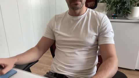 Slutguy81 online show from March 3, 2026, 1:50 pm