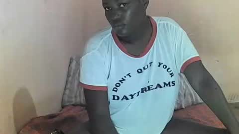 Snapshot of slutmeoutbb chatting on February 18, 2025, 7:43 am slutmeoutbb online show from February 18, 2025, 7:43 am