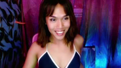 Snapshot of slutqueen_raz chatting on June 21, 2026, 7:38 pm Raz online show from June 21, 2026, 7:38 pm