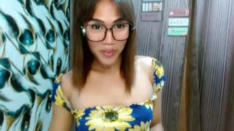 Snapshot of slutqueen_raz chatting on July 21, 2026, 11:56 am Raz online show from July 21, 2026, 11:56 am