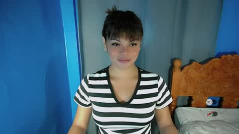 Snapshot of sluts_cum chatting on July 1, 2026, 11:48 pm louie and diana online show from July 1, 2026, 11:48 pm