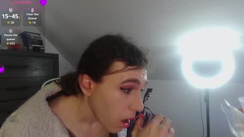 Natsu online show from March 31, 2026, 4:29 pm