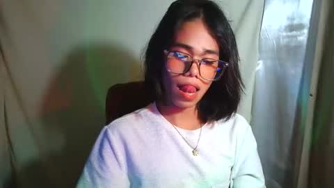 sluttypatotie online show from October 21, 2025, 3:02 pm