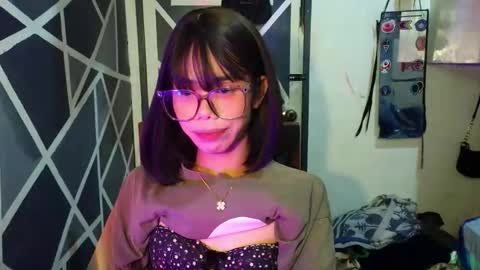 sluttypatotie online show from February 10, 2026, 5:28 pm