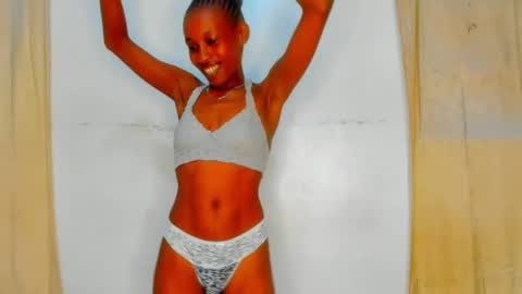 Sexyslutt online show from May 30, 2026, 7:00 pm