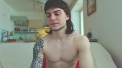 Gus online show from March 8, 2026, 4:27 am