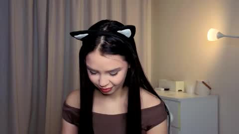 Lily online show from January 17, 2026, 1:16 pm