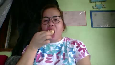 Lovewella online show from March 23, 2026, 4:16 am