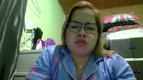 Lovewella online show from May 10, 2026, 4:23 pm