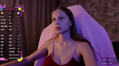 Emma online show from November 3, 2025, 8:10 pm