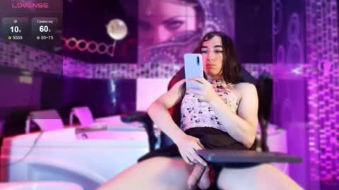 Small Hot19 online show from April 1, 2026, 9:21 am