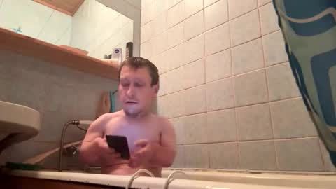 PIST PIST online show from May 15, 2026, 5:53 pm