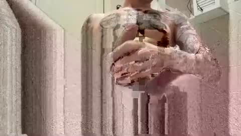 smallone8825 online show from January 11, 2025, 6:23 pm