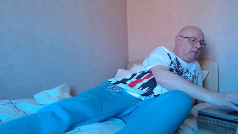 Steve online show from April 23, 2026, 1:35 pm